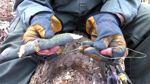 How to Make a Basic SNARE Trap with Paracord and Wire