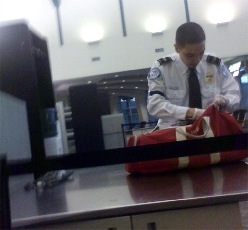 protect-your-luggage-by-flying-with-gun-legally.w654