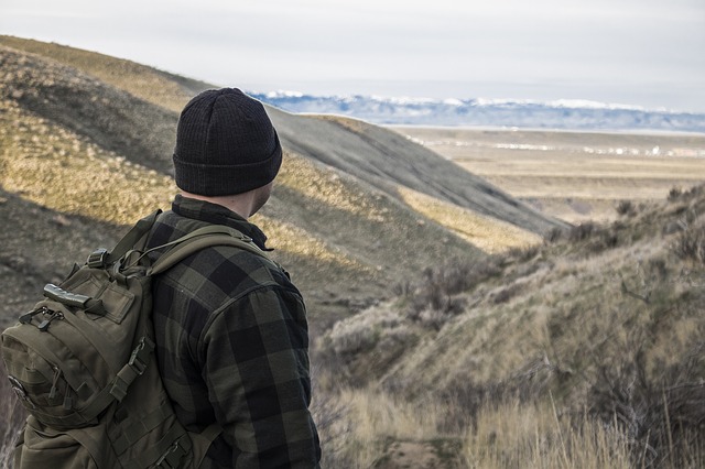 hiking-2266164_640